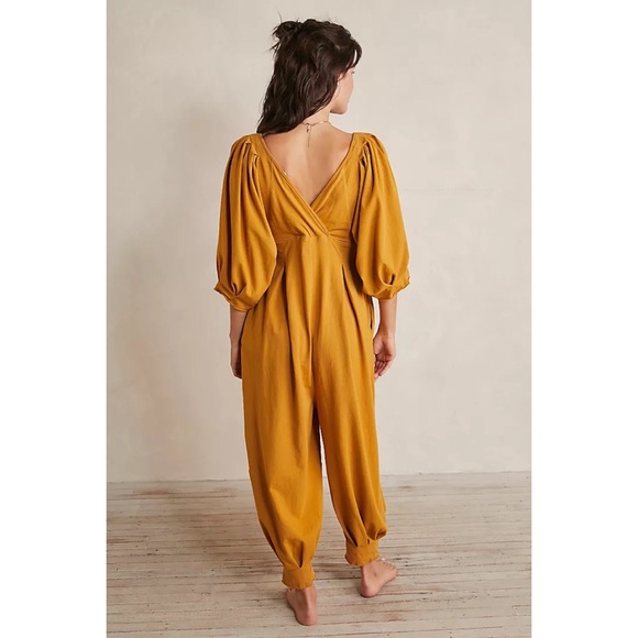 Free People Lotta Love Yellow Baggy Casual Princess Cinched Pleated Jumpsuit - Picture 8 of 10